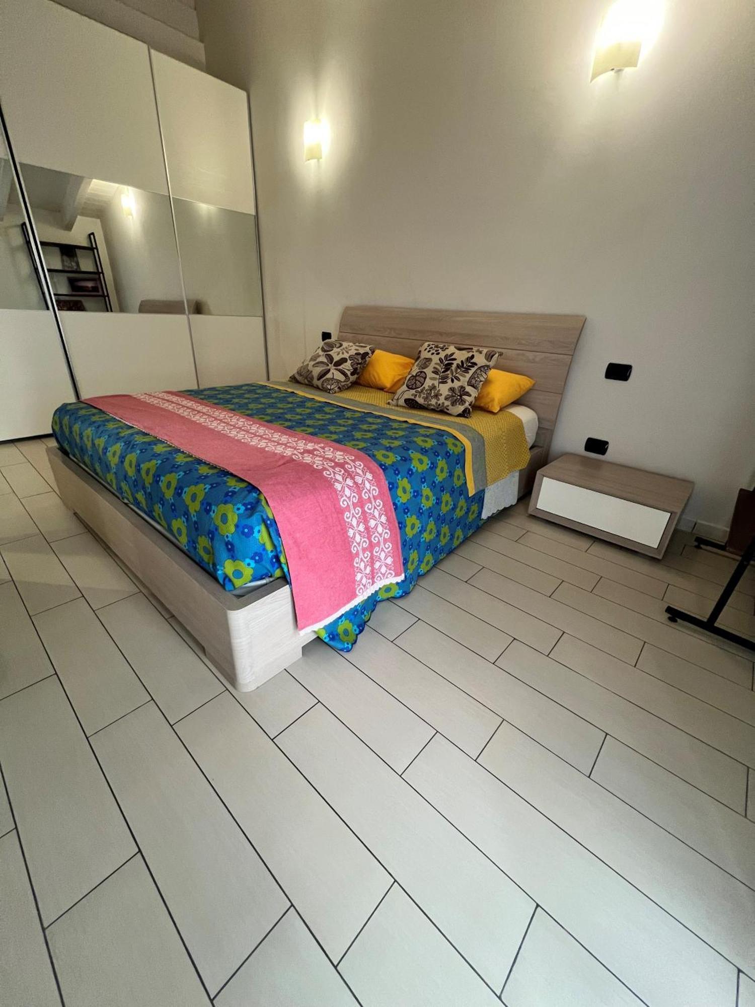 Appartement Mansarda Polpetta à Corsico Extérieur photo